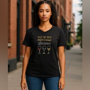 Black Gold Relaxed Short Sleeve Tee with Fun Wine Glasses Design.